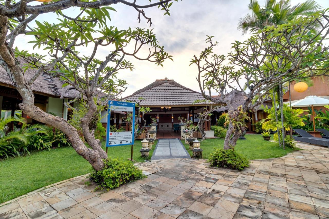 Desamuda Village Seminyak  Exterior photo