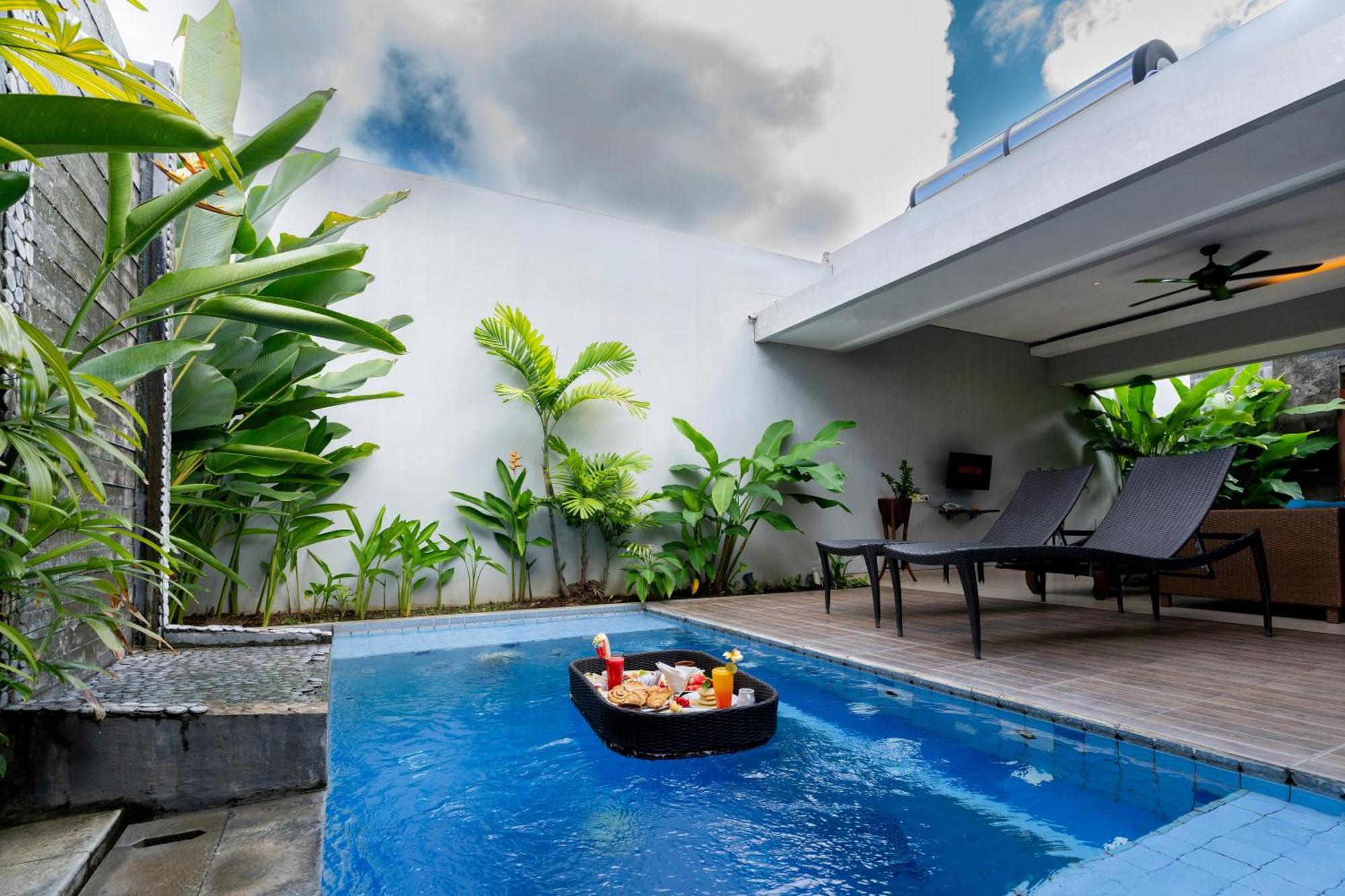 Desamuda Village Seminyak  Exterior photo